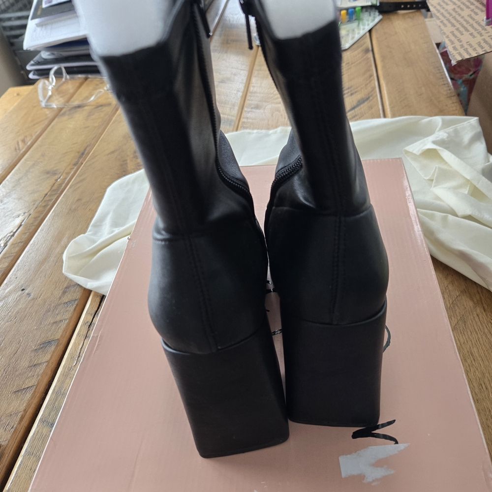 Wild Pair Black Heeled Boots - Picture 7 of 9